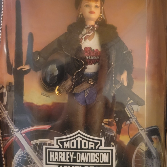 Barbies - Picture 4 of 7